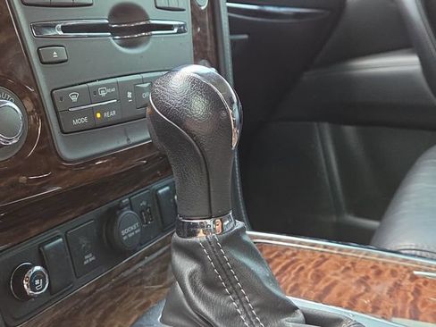 Used 2018 Nissan Armada Platinum w/ Captain Seat Package RWD image 11