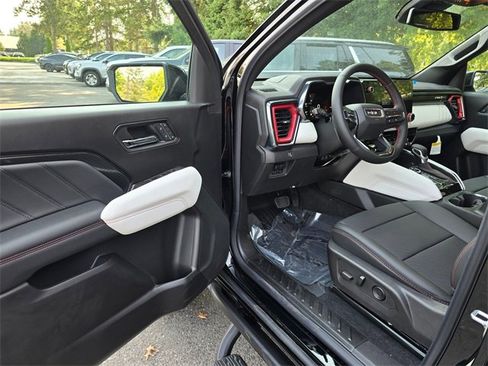 New 2025 GMC Canyon AT4 w/ AT4X Package image 19