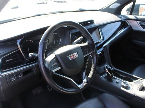 Used 2024 Cadillac XT6 Premium Luxury image 27