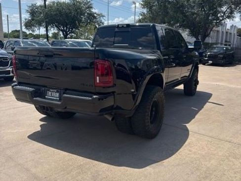 Used 2025 RAM 3500 Limited AWD/4WD image 10