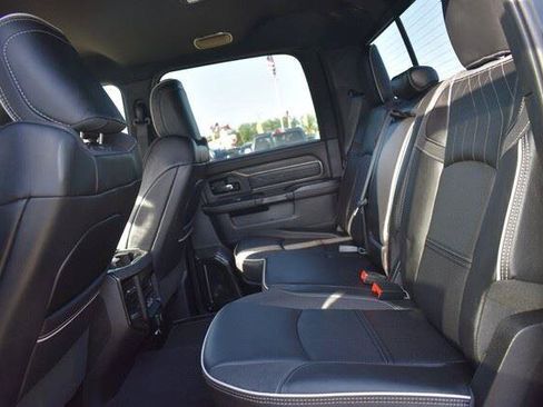 Used 2025 RAM 3500 Limited AWD/4WD image 29