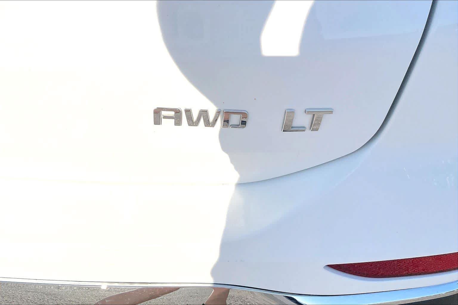 Used 2021 Chevrolet Equinox LT AWD/4WD image 9