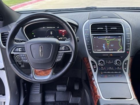 Used 2020 Lincoln Nautilus Reserve w/ Equipment Group 201A image 19