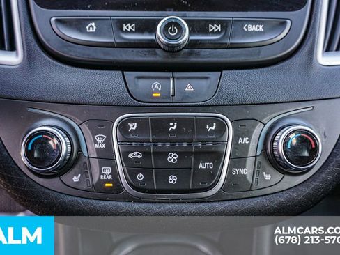 Used 2024 Chevrolet Malibu LT image 40