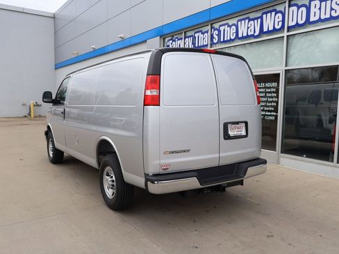 New 2026 Chevrolet Express 2500 w/ Enhanced Convenience Package RWD image 8