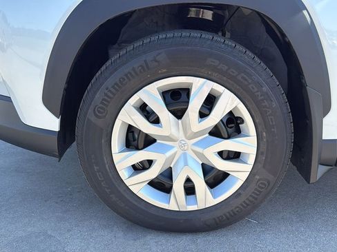 Used 2026 Toyota Corolla Cross L image 27