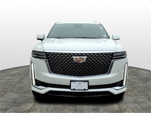 Certified 2023 Cadillac Escalade Premium Luxury image 2