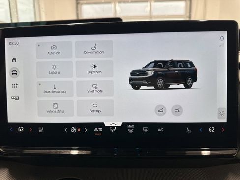 New 2025 Ford Expedition Active image 30