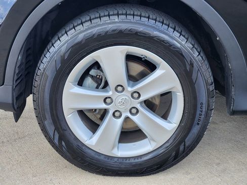 Used 2014 Toyota RAV4 XLE FWD image 10