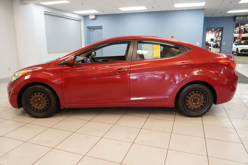 Used 2013 Hyundai Elantra GLS FWD image 2