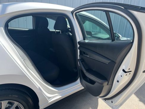 Used 2024 MAZDA MAZDA3 s FWD image 14