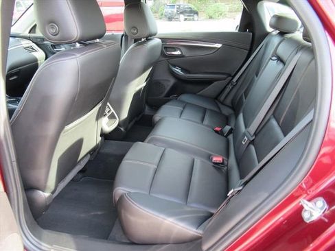 Used 2017 Chevrolet Impala LT w/ Leather Package image 28