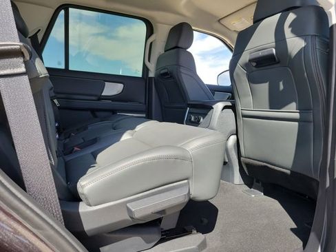 New 2026 Ford Expedition Active AWD/4WD image 18