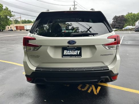 Certified 2023 Subaru Forester Premium AWD/4WD image 7