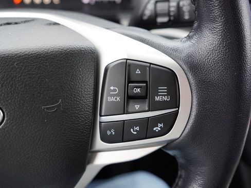 Certified 2022 Ford Explorer XLT w/ Equipment Group 202A image 35