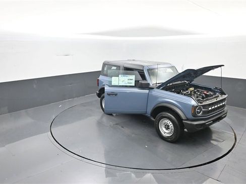 New 2025 Ford Bronco 2-Door image 32