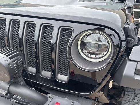 Used 2022 Jeep Wrangler Unlimited Rubicon w/ Steel Bumper Group AWD/4WD image 6