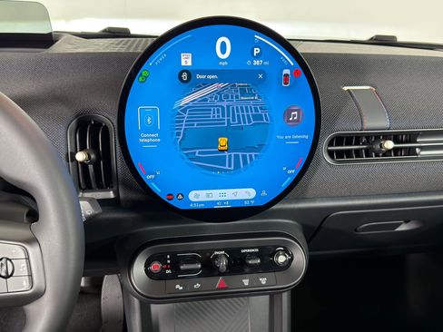 New 2026 MINI Cooper 2-Door Hardtop image 21