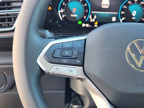 New 2026 Volkswagen Atlas SEL Premium R-Line image 9