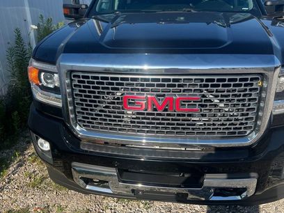 Used 2017 GMC Sierra 2500 Denali w/ Suspension Package, Off-Road