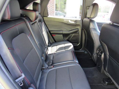 Used 2025 Ford Escape ST-Line FWD image 34