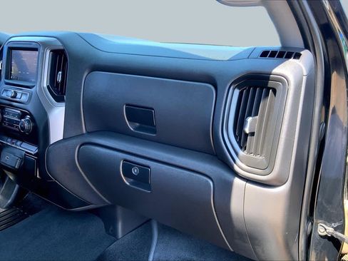 Used 2020 Chevrolet Silverado 1500 Custom w/ Custom Value Package AWD/4WD image 19