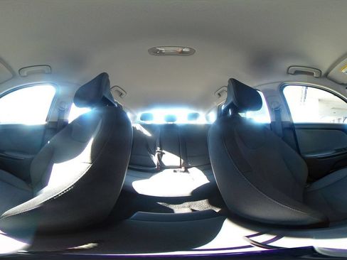 Used 2025 Kia K4 FWD image 42