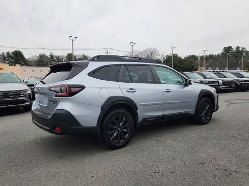Used 2023 Subaru Outback Onyx Edition XT AWD/4WD image 4