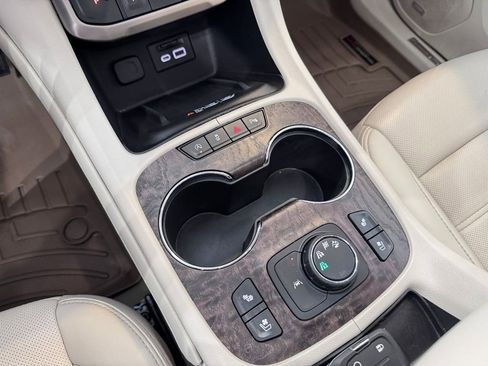 Certified 2023 GMC Acadia Denali AWD/4WD image 19