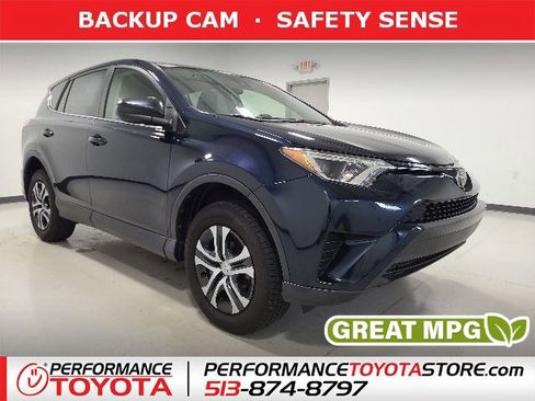 Used 2018 Toyota RAV4 LE w/ All Weather Liner Package FWD image 1