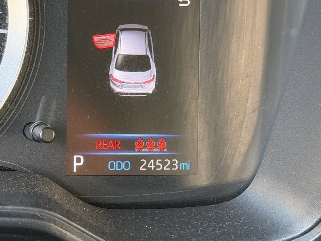 Used 2021 Toyota Corolla LE FWD image 22