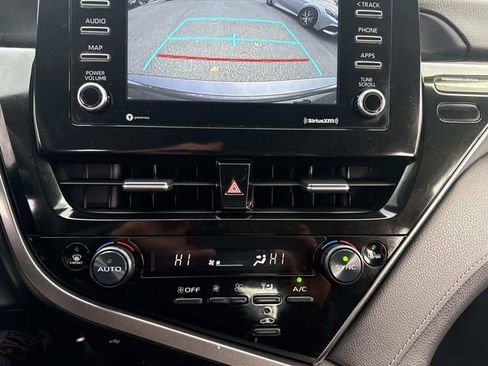 Used 2024 Toyota Camry SE image 24