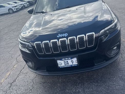 Used 2019 Jeep Cherokee Latitude Plus image 1