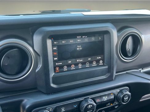 Used 2022 Jeep Gladiator Sport AWD/4WD image 22