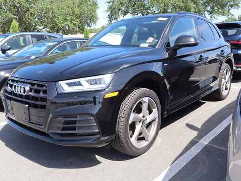 Used 2020 Audi Q5 2.0T Titanium Premium Plus w/ Premium Plus Package AWD/4WD image 5