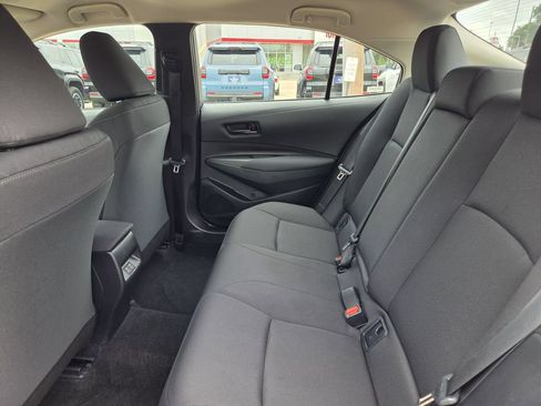 Used 2025 Toyota Corolla LE FWD image 26