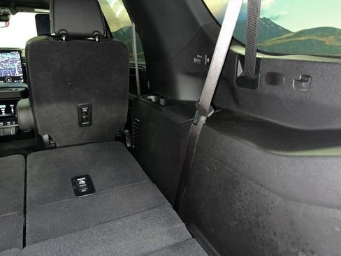 Used 2025 GMC Yukon XL AT4 Ultimate image 69