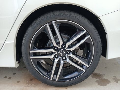 Used 2016 Honda Accord Sport image 14