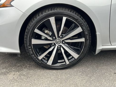 Used 2021 Nissan Altima 2.5 SR image 9