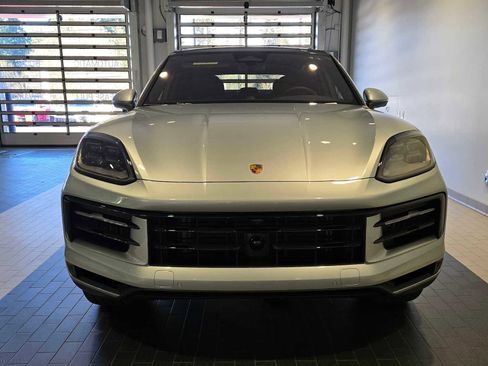 New 2026 Porsche Cayenne Coupe image 10