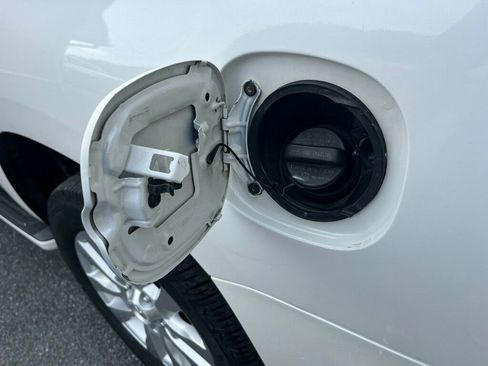 Used 2013 Toyota Sequoia Platinum image 38