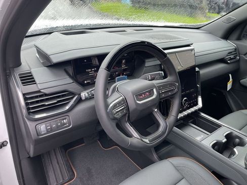 New 2026 GMC Acadia AT4 w/ Super Cruise Package AWD/4WD image 10