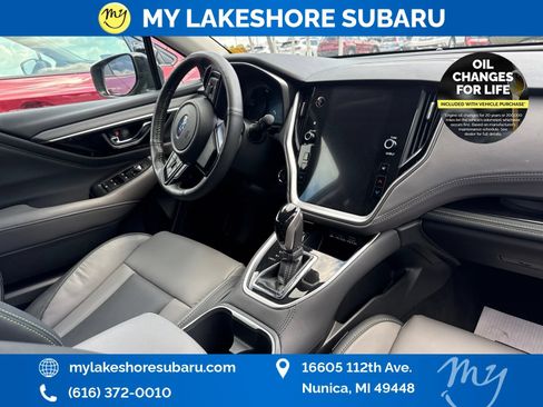 Certified 2025 Subaru Outback Onyx Edition AWD/4WD image 16