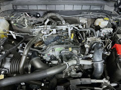 Used 2025 Ford Bronco Big Bend image 34