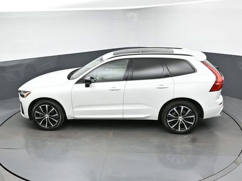 Used 2023 Volvo XC60 B5 Plus w/ Climate Package image 43