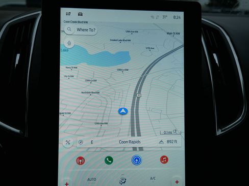 Used 2022 Ford Edge Titanium w/ Equipment Group 301A image 18