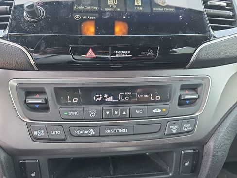 Used 2024 Honda Passport EX-L image 16