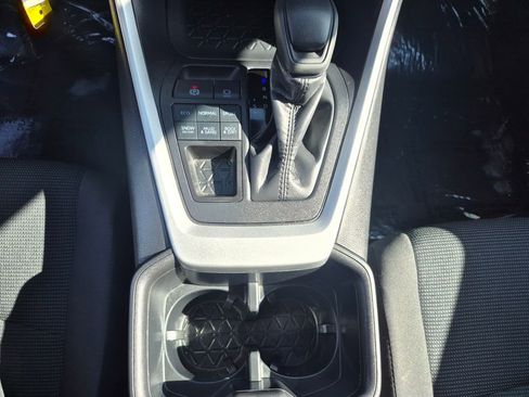 Used 2025 Toyota RAV4 LE image 18