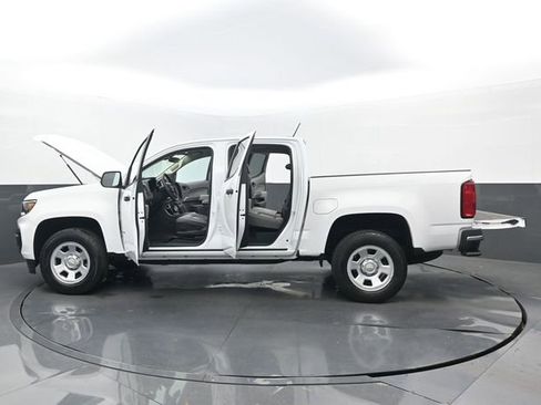 Used 2022 Chevrolet Colorado W/T image 32
