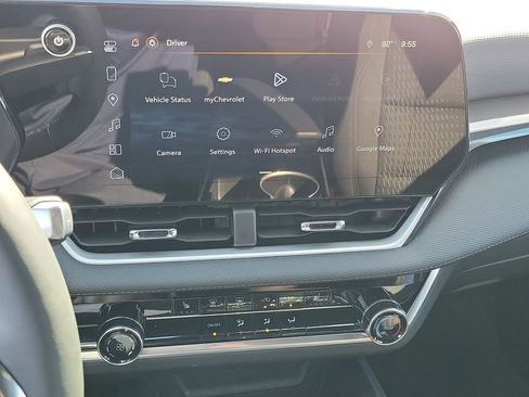 Used 2026 Chevrolet Equinox LT image 13